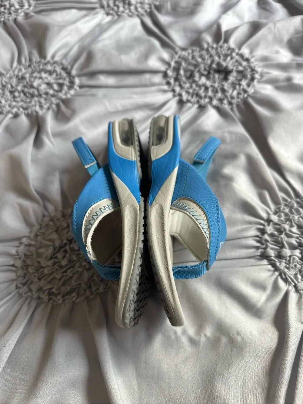 Lightweight kids sandals with a soft cushioned footbed. Secure backstrap and toe